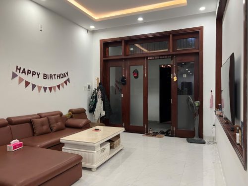 Cho thuê nhà nguyên căn 3 tầng kiệt Nguyễn Chí Thanh, quận Hải Châu