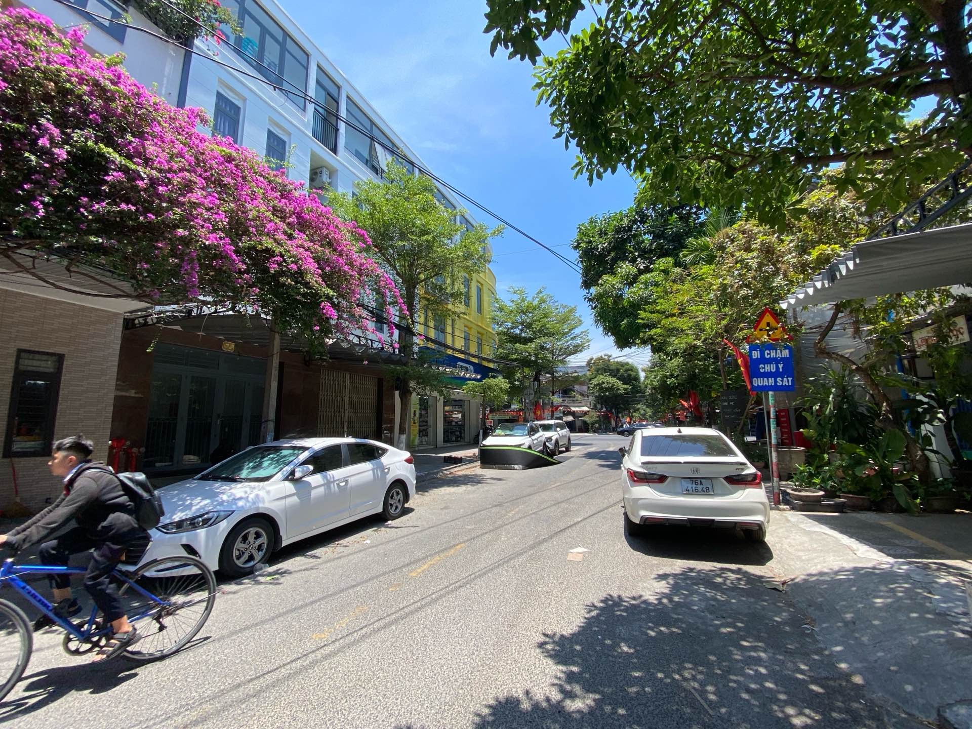Bán Nhà Mặt Tiền Dũng Sĩ Thanh Khê Đà Nẵng 84.8m² Có Gara Ô Tô Gần Biển